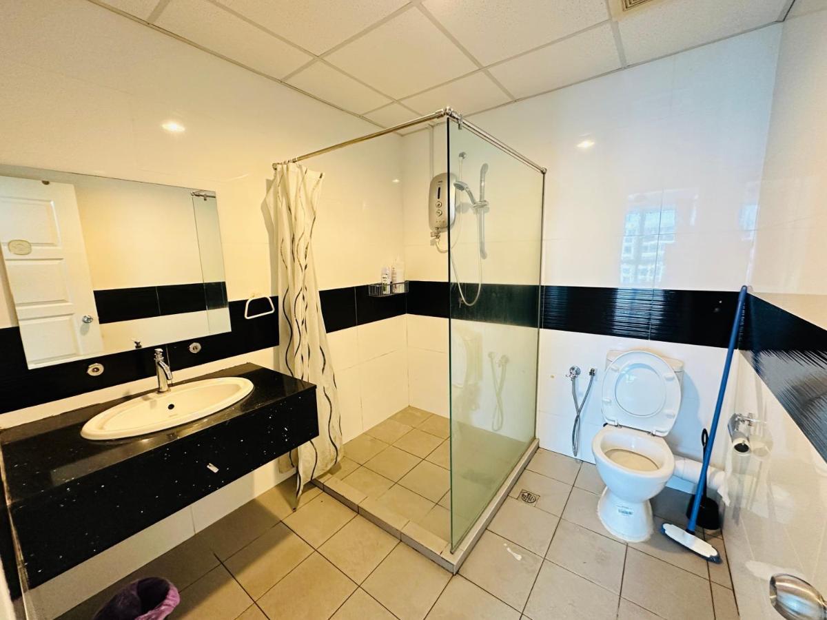 Cozy Seaview Penang Homestay @ Gurney Pulau Pinang George Town Bagian luar foto