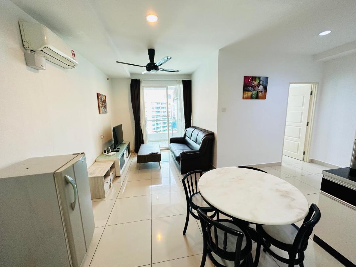 Cozy Seaview Penang Homestay @ Gurney Pulau Pinang George Town Bagian luar foto